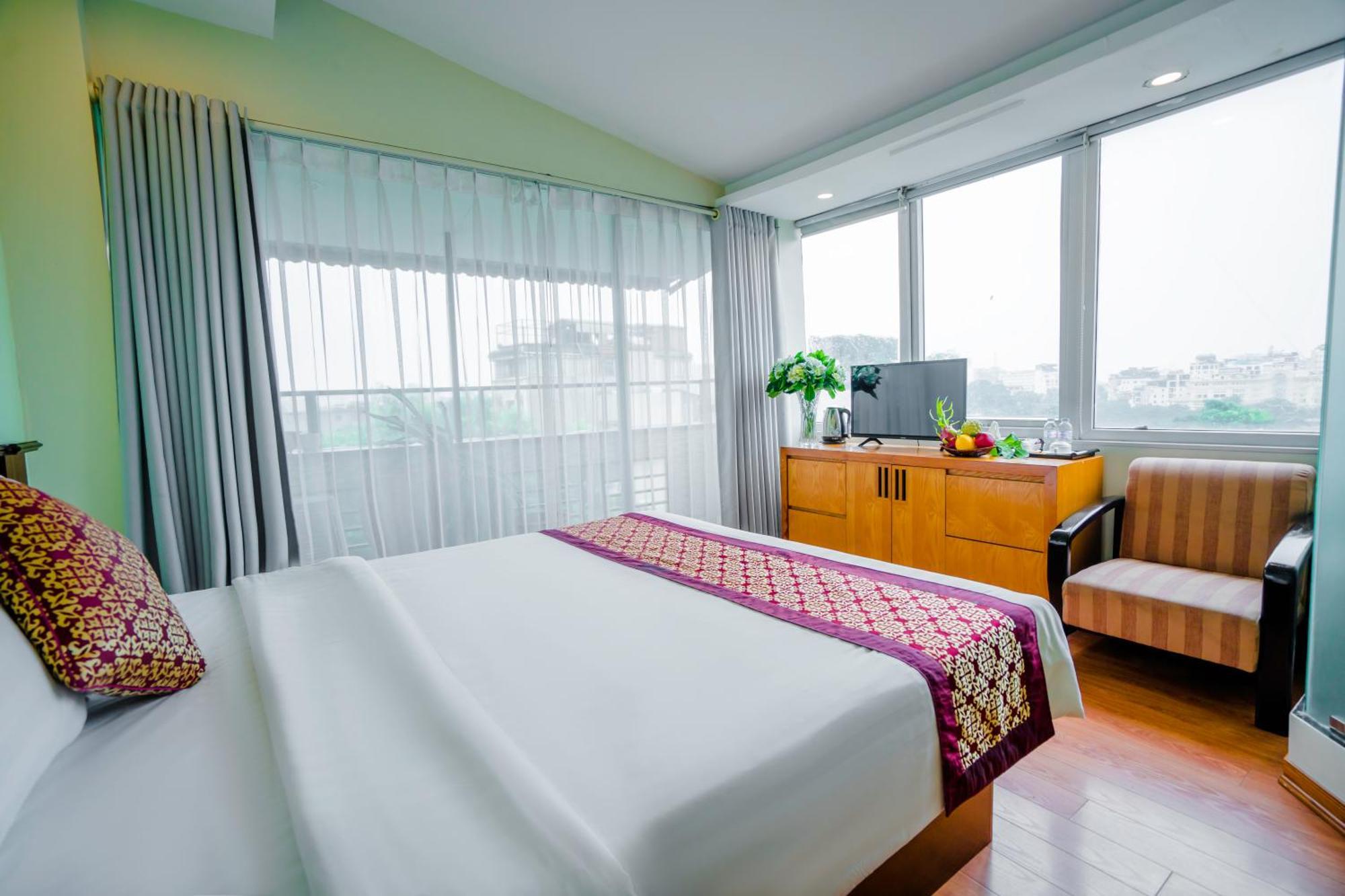 Ha Noi Lake View Hotel & Travel Hanoi Bagian luar foto
