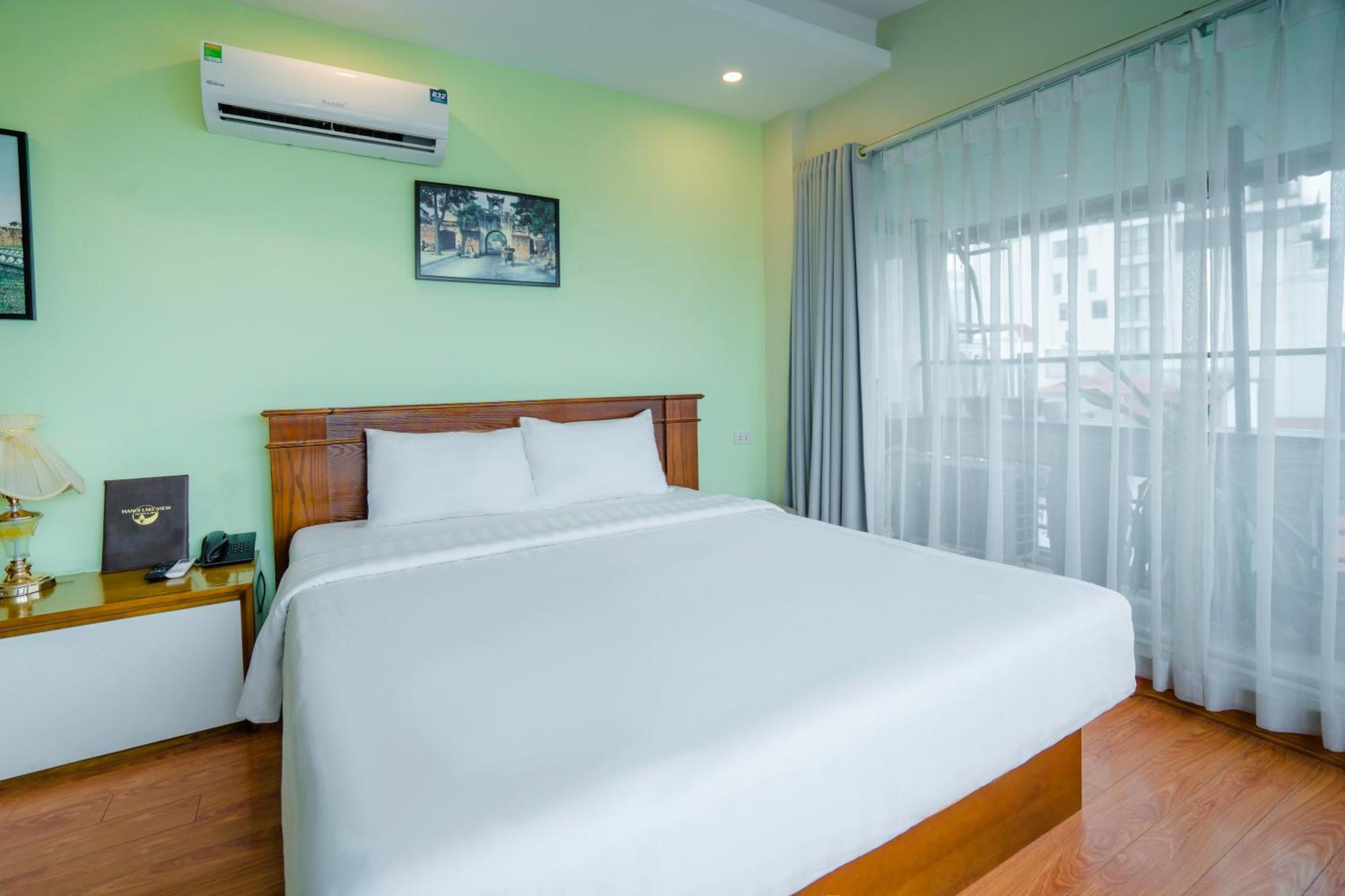 Ha Noi Lake View Hotel & Travel Hanoi Bagian luar foto