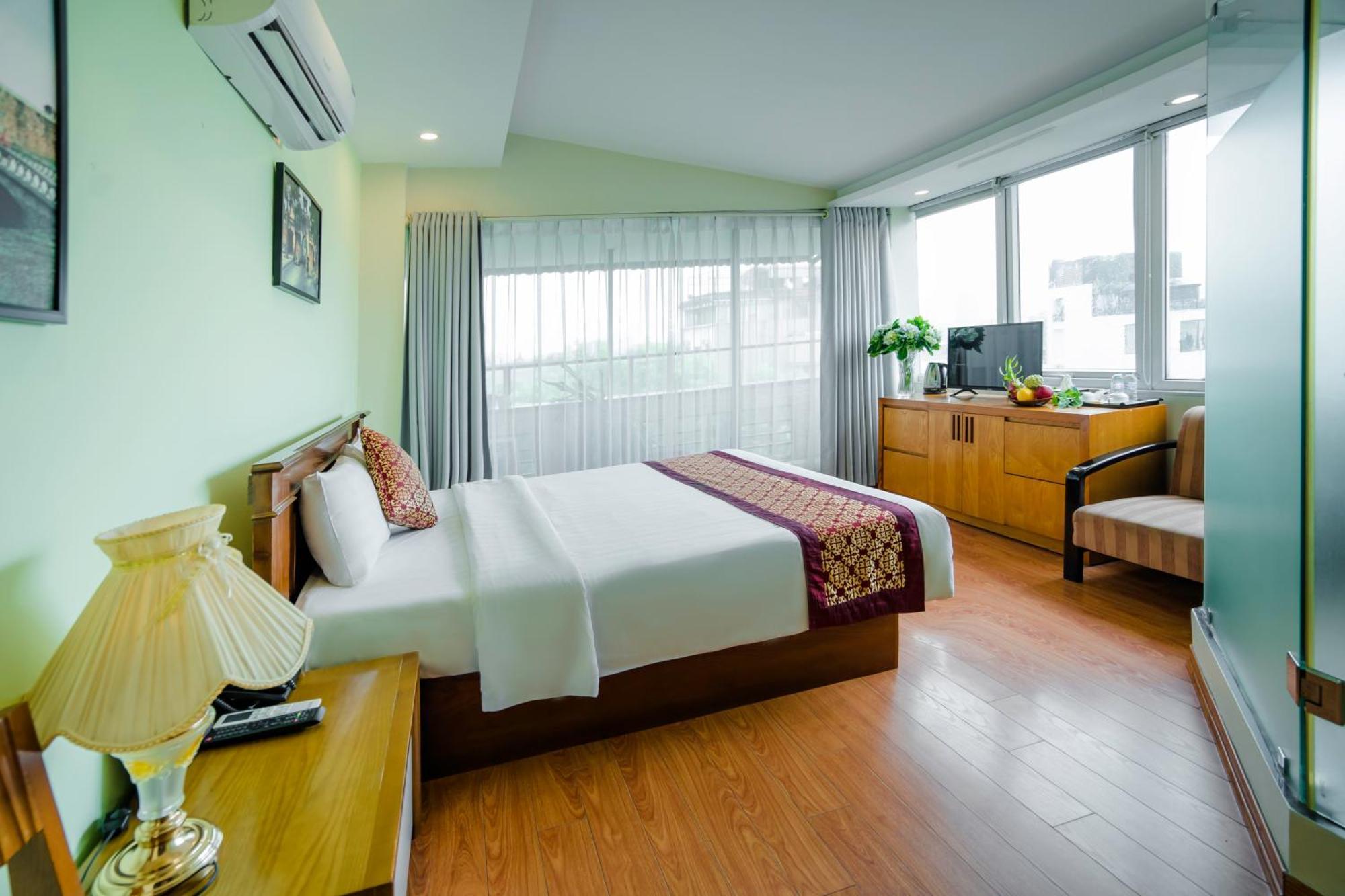 Ha Noi Lake View Hotel & Travel Hanoi Bagian luar foto