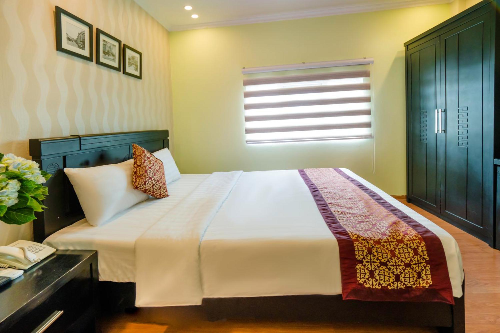 Ha Noi Lake View Hotel & Travel Hanoi Bagian luar foto