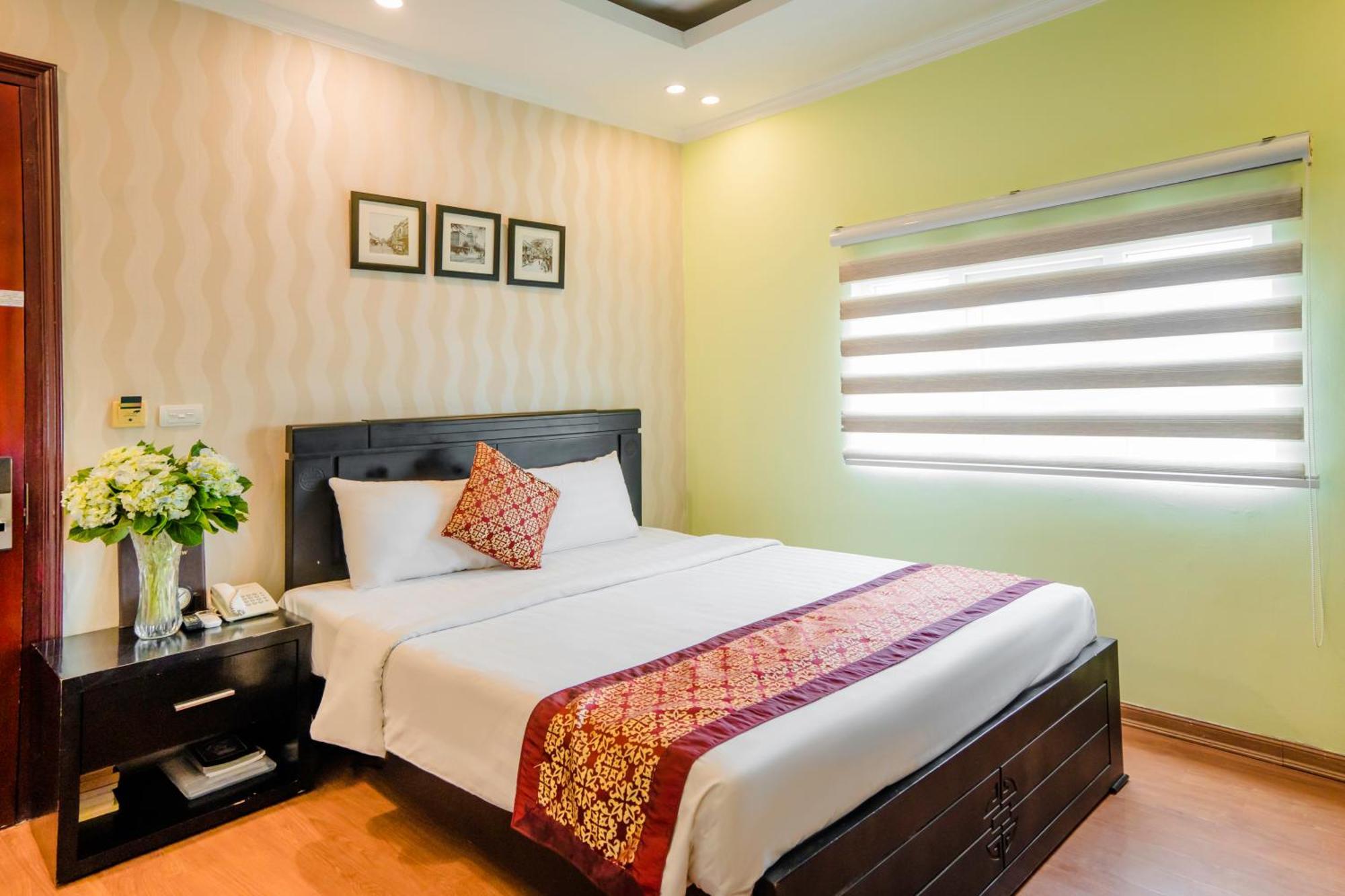 Ha Noi Lake View Hotel & Travel Hanoi Bagian luar foto