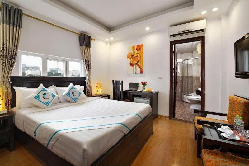 Ha Noi Lake View Hotel & Travel Hanoi Bagian luar foto
